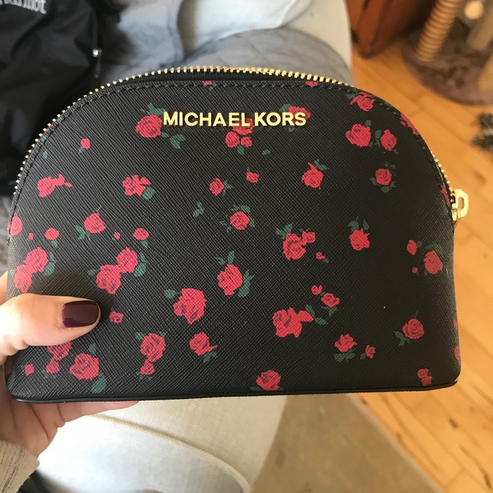 Michael Kors large leather travel pouch NWOT